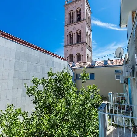 Calle Larga Ventidue Апартаменты Задар