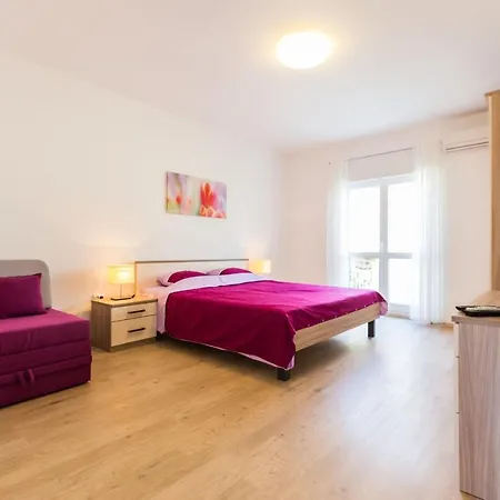 Apartman Calle Larga Ventidue *