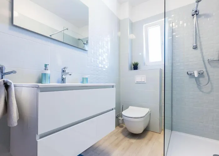 Calle Larga Ventidue Lägenhet